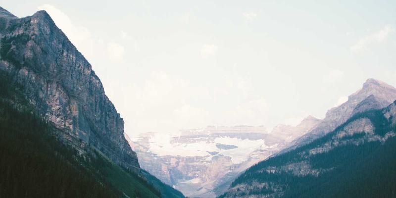 DDH摄影工作室财务指南：人像摄影如何通过成本控制与作品展示实现可持续盈利